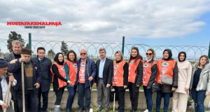 TEMA GÖNÜLLÜLERİ  FİDAN DİKTİ
