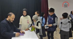 Eğitimci Yazar Yusuf ASAL İlçemiz Öğrencileri ile Bir Araya Geldi