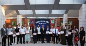 Orkestrada mezuniyet sevinci
