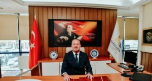 Karacabey Belediye Başkanı Fatih Karabatı Mazbatasını Aldı