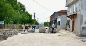 HAYAT KONFORUNU BOZAN YOLLAR TAMAMLANIYOR