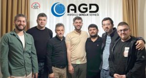 ANADOLU GENÇLİK’TE BAYRAK DEĞİŞİMİ