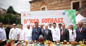 Bursa mutfağı, tarihi meydanda vitrine çıktı