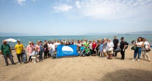 Bursa Kent Konseyi’nden İznik’te sahil temizliği