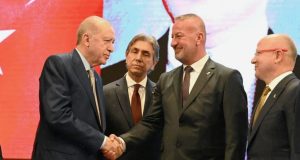 KARACEBEY VE YENİŞEHİR AK PARTİ’YE GEÇTİ