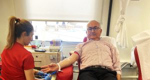 KAN DOSTLARI GÖNÜLLÜ GÖREVE KOŞTU