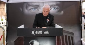 Özlem ve minnetle anıyoruz