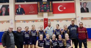 Mustafakemalpaşa’nın Kızları Tarihi Zaferle Üst Tura