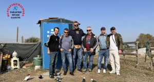 GÜVERCİNLERİN PERFORMANSI PARMAK ISIRTTI