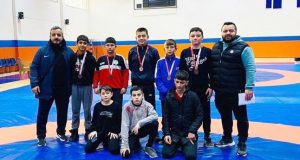 MİNDERDE MADALYA SEVİNCİ