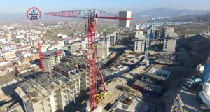 KULELER KURULUYOR, LALAŞAHİN TOKİ’YE KAVUŞUYOR