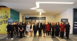 GENÇ YETENEKLERİN KADINLAR GÜNÜ SERGİSİ PARKORA’DA