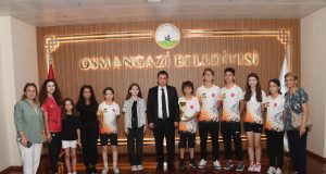Türkiye ikincisi sporculardan Başkan Aydın’a ziyaret