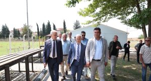 Büyükşehir, Mustafakemalpaşa İlçe Stadı’nı sil baştan yeniledi