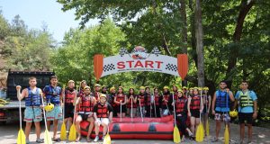 BURSA’DA GENÇLER RAFTİNG HEYECANI YAŞADI