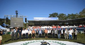 65. Geleneksel Kurtdereli Mehmet Pehlivan Yağlı Güreşleri’nin Başpehlivanı Orhan Okulu