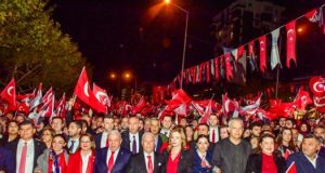 Bursa tek yürek, Yaşasın Cumhuriyet