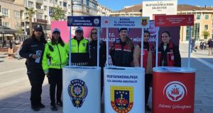 Mustafakemalpaşa’da 25 Kasım’da Kadına Şiddete Karşı Güçlü Mesaj: “Şiddetin Karşısında, Kadınların Yanındayız”