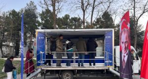 BÜYÜKŞEHİRDEN ÖĞRENCİLERE SICAK ÇORBA