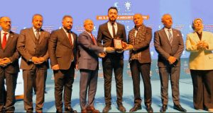 MUSTAFAKEMALPAŞA AK GENÇLİK, BAŞARISINI PLAKETLE TAÇLANDIRDI