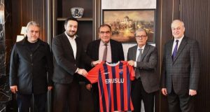 Mustafakemalpaşa Spor’dan Forma Sponsoruna Teşekkür
