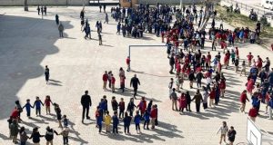 Yalıntaş’ta Deprem Tatbikatı: Öğrenciler ‘Çök-Kapan-Tutun’ Uyguladı