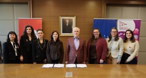 BURSA BÜYÜKŞEHİR’DEN KADINLARA HAK BİLİNCİ DESTEĞİ