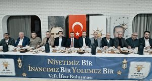 AK Parti’de Vefa Gecesi: Eski ve Yeni Yöneticiler Aynı Sofrada