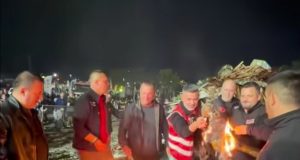 Mustafakemalpaşa’da Yürekleri Isıtan Kamp: Off-Roadçılar Eflin İçin Tek Yürek